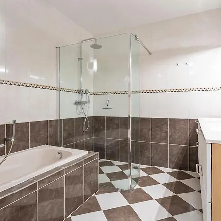 Seebrise With Parking Lägenhet